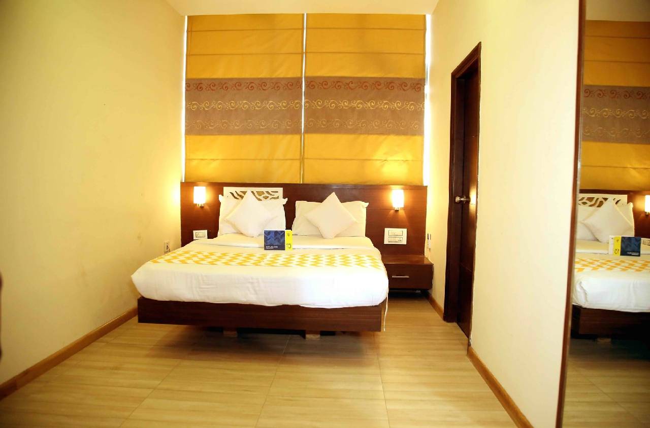 Fabhotel Royal Plaza Zirakpur 