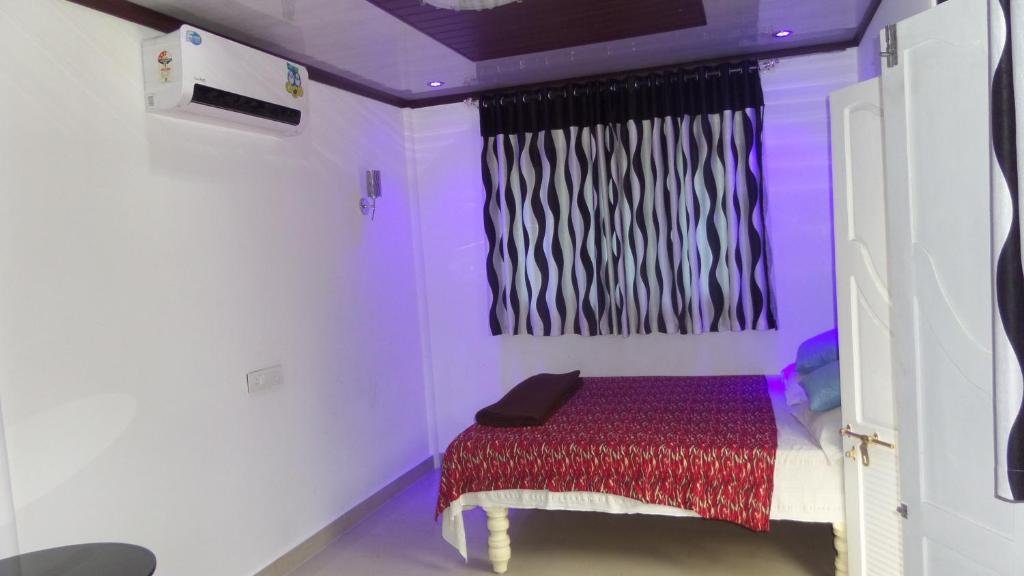Regal Mansion Home Stay 