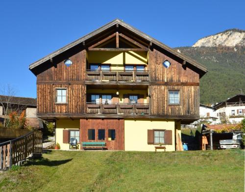 Bed And Breakfast Casa Fipinger Hotel Description