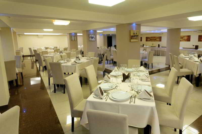 Golden Time Hotel (گولدن تایم هتل) Restaurant