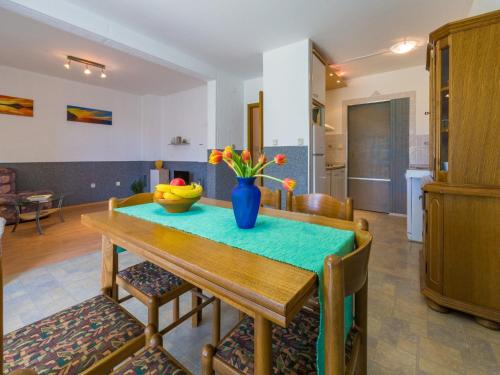 Apartment Elvira 