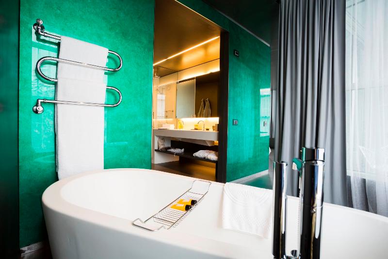 Lido Palace Room
