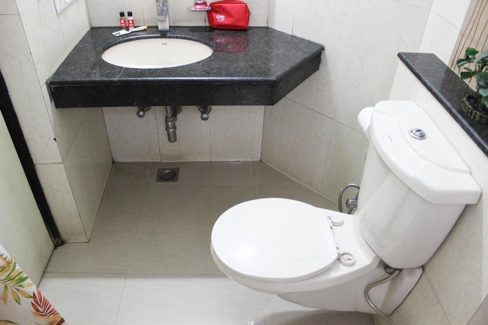Oyo Rooms Huda Metro Station 