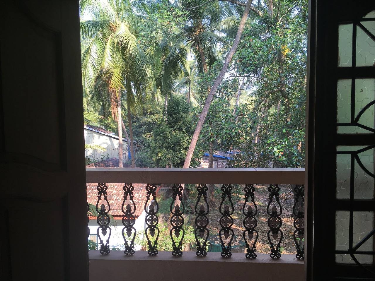 Oyo 7958 Stayout Fernandes Villa 