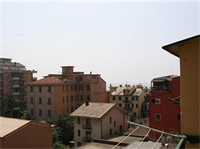Fieschi Apartment (فیسچی آپارتمان) 