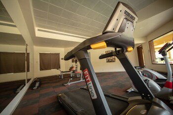 Tropical Retreat Gym