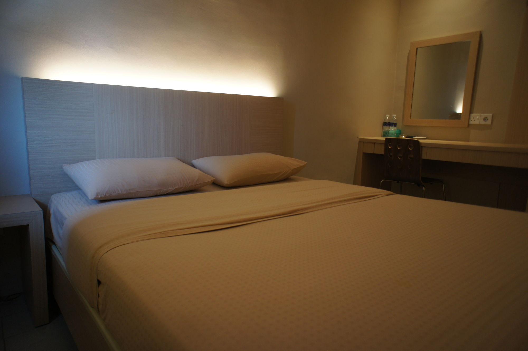 Sky View Hotel (اسکای ویو هتل) 