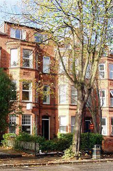 Pearl Court Guesthouse 