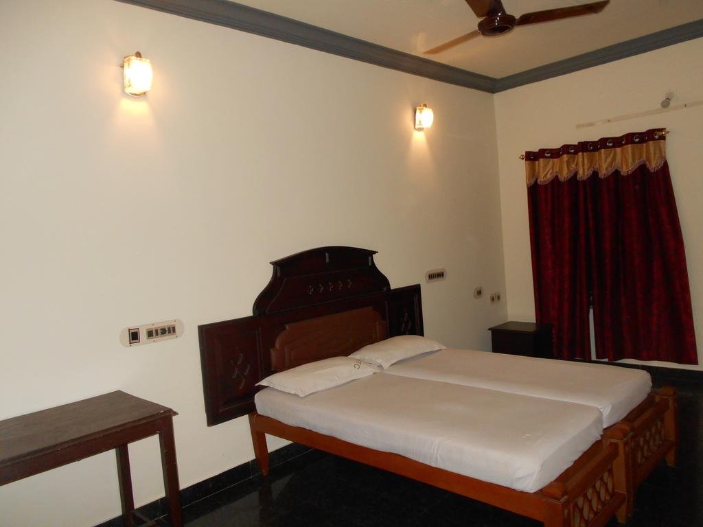 Ktc Guest House 
