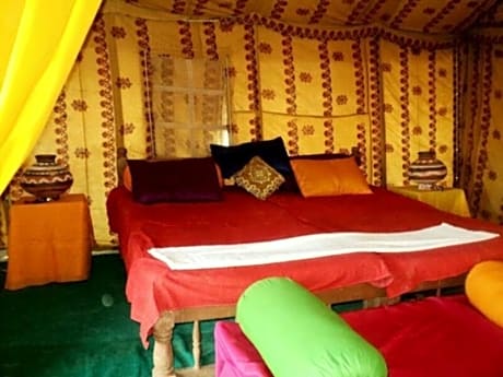 Sheesh Mahal Desert Camp 