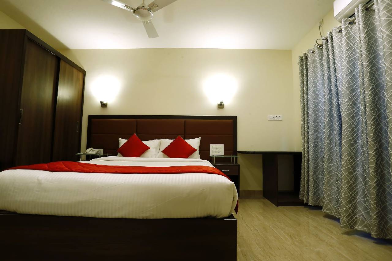 Breeze Suites 