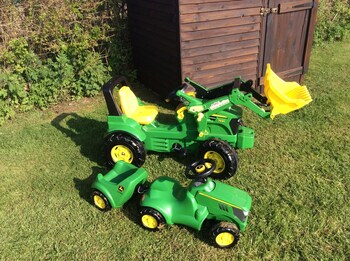Dawn Chorus Holidays Childrens Area