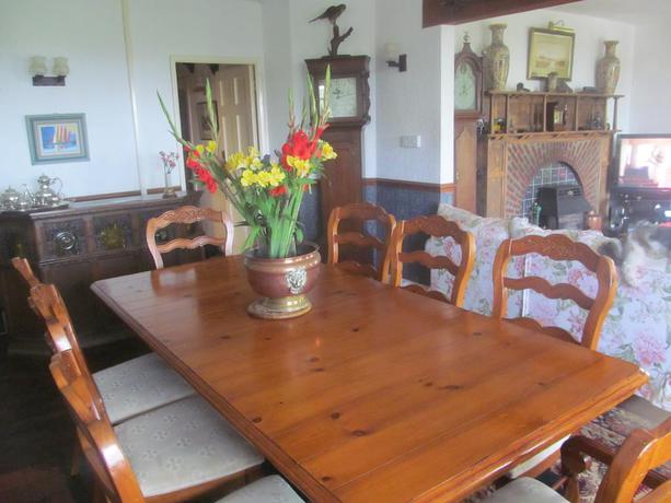 Upton Cross Interior