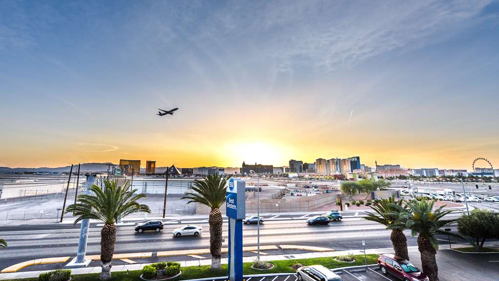 Best Western Mccarran Inn Hotel Exterior View