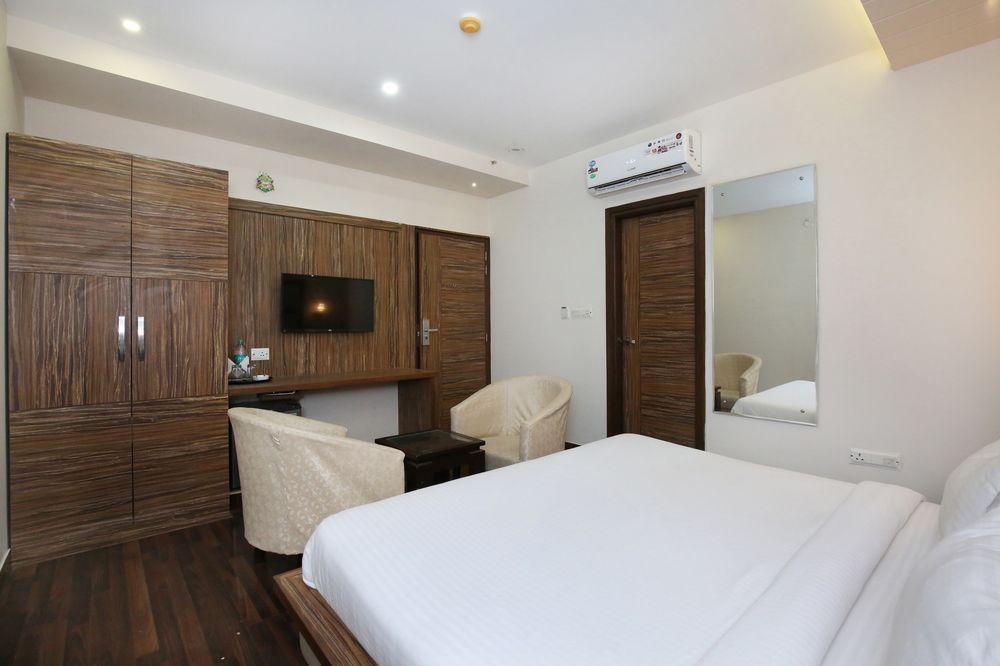 Oyo 8277 Tricity Relax Inn 