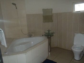 Richland Lodge Bathroom