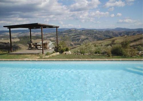 Villa Podere Castello (ویلا پودر كاستلو) 