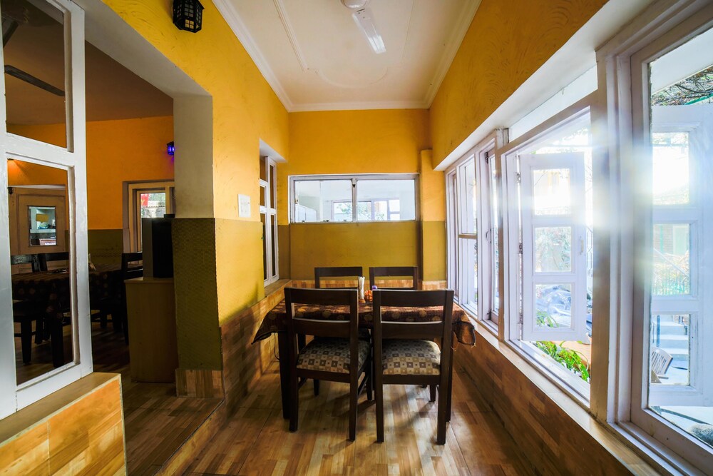 New Bhandari Swiss Cottage Hotel Interior