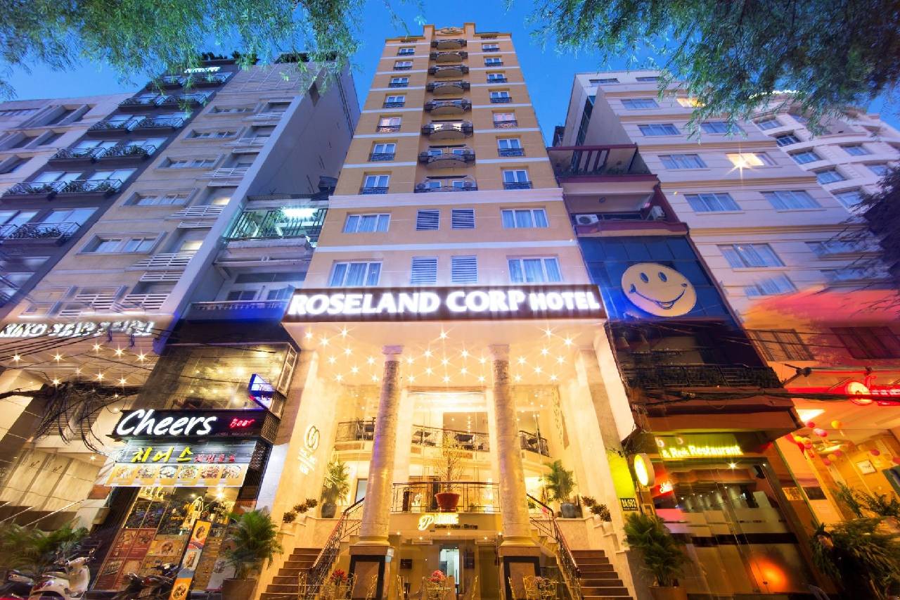 Roseland Corp Hotel 