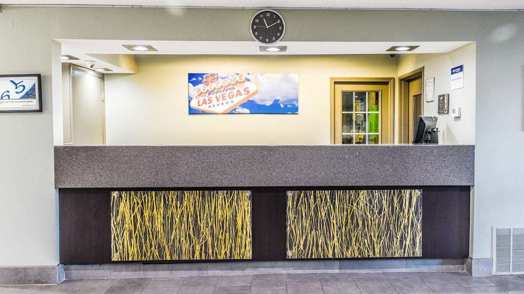 Best Western Mccarran Inn Front Desk