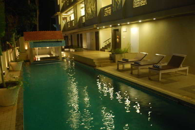 Resort De Crossroads Pool
