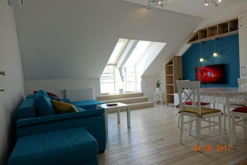 Apartment Blue (آپارتمان بلو) 