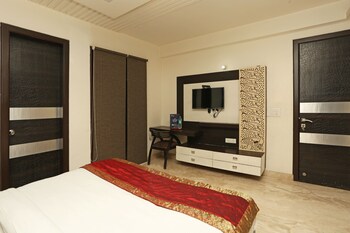 Oyo 380 Hotel Atithee Residency Guestroom