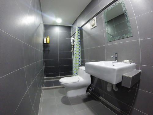 Pool Lagoon Subang 