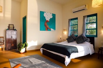 Vaayu Watermans Village Guestroom