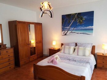 Caparica Central Apartment By Host Point Guestroom