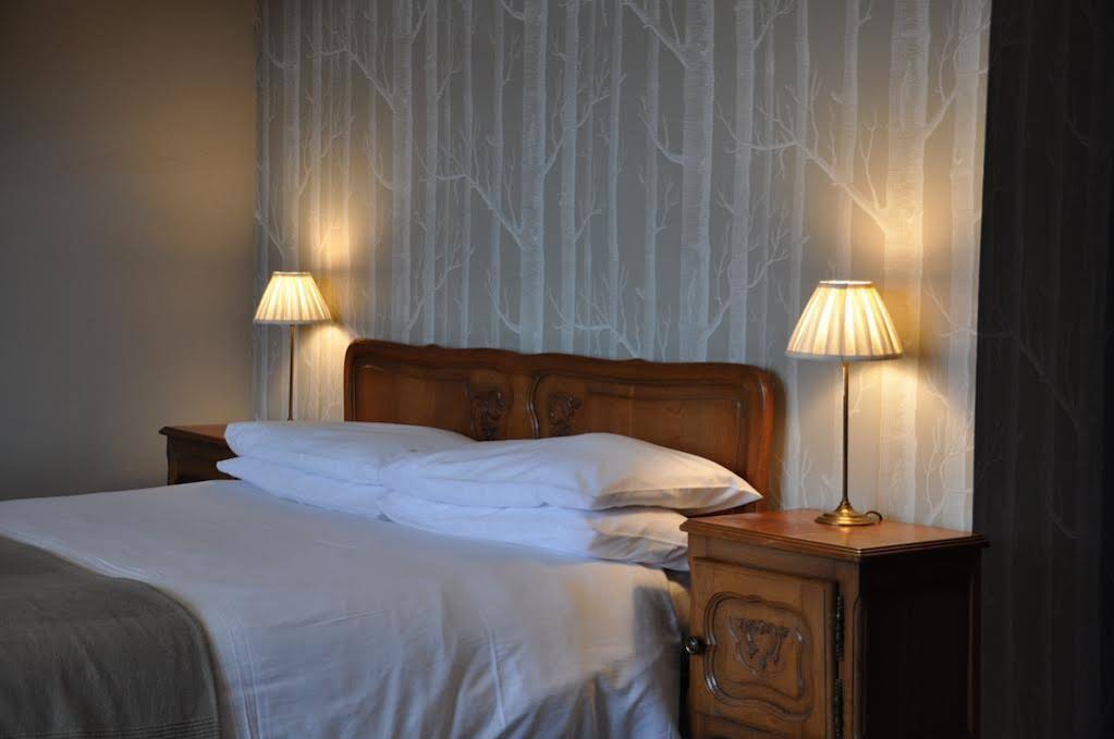 Kames Hotel (كامس هتل) 