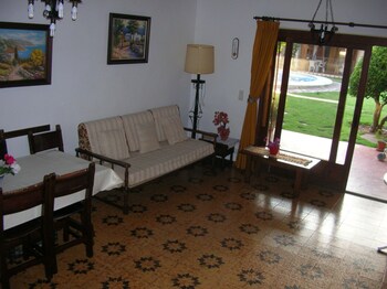 Apartamentos Ranas Living Room