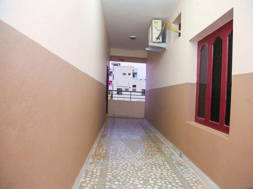 Oyo 7141 Ss Guest House 