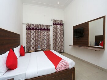 Oyo 9490 Prakash Farm (اویو ۹۴۹۰ پراكاش فارم) Guestroom