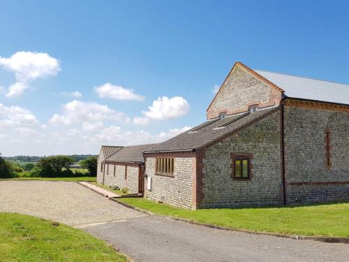 Field Barn 