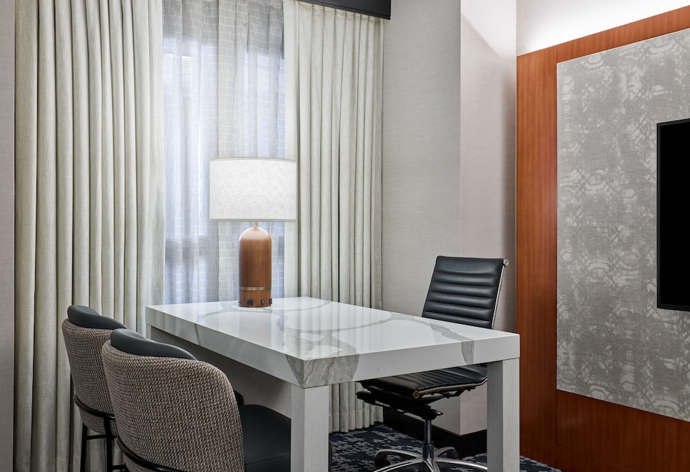 Embassy Suites by Hilton Washington D.C. Convention Center - photo 5