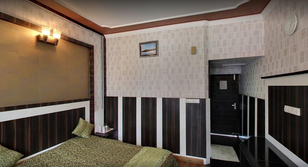 Hotel Green Top 