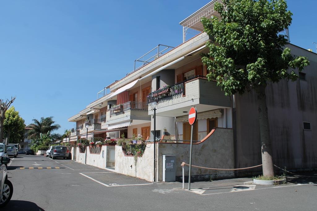 Casa Vacanze Mascali (كاسا واكانز ماسكالی) 