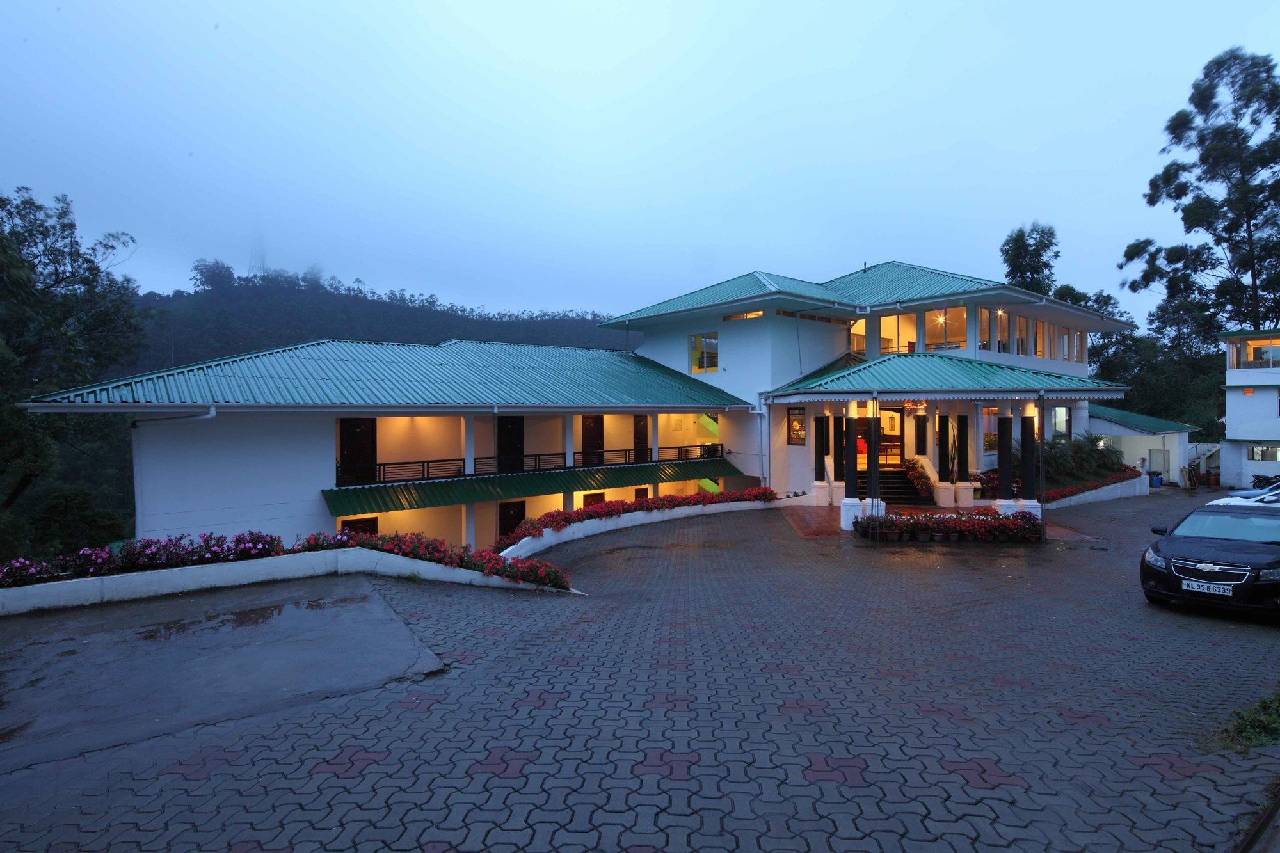 T And U Leisure Hotel 