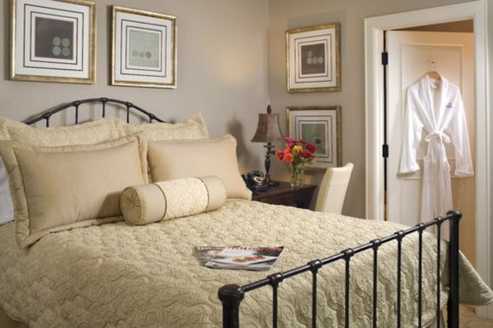 La Maison In Midtown An Urban Bed And Breakfast Guestroom