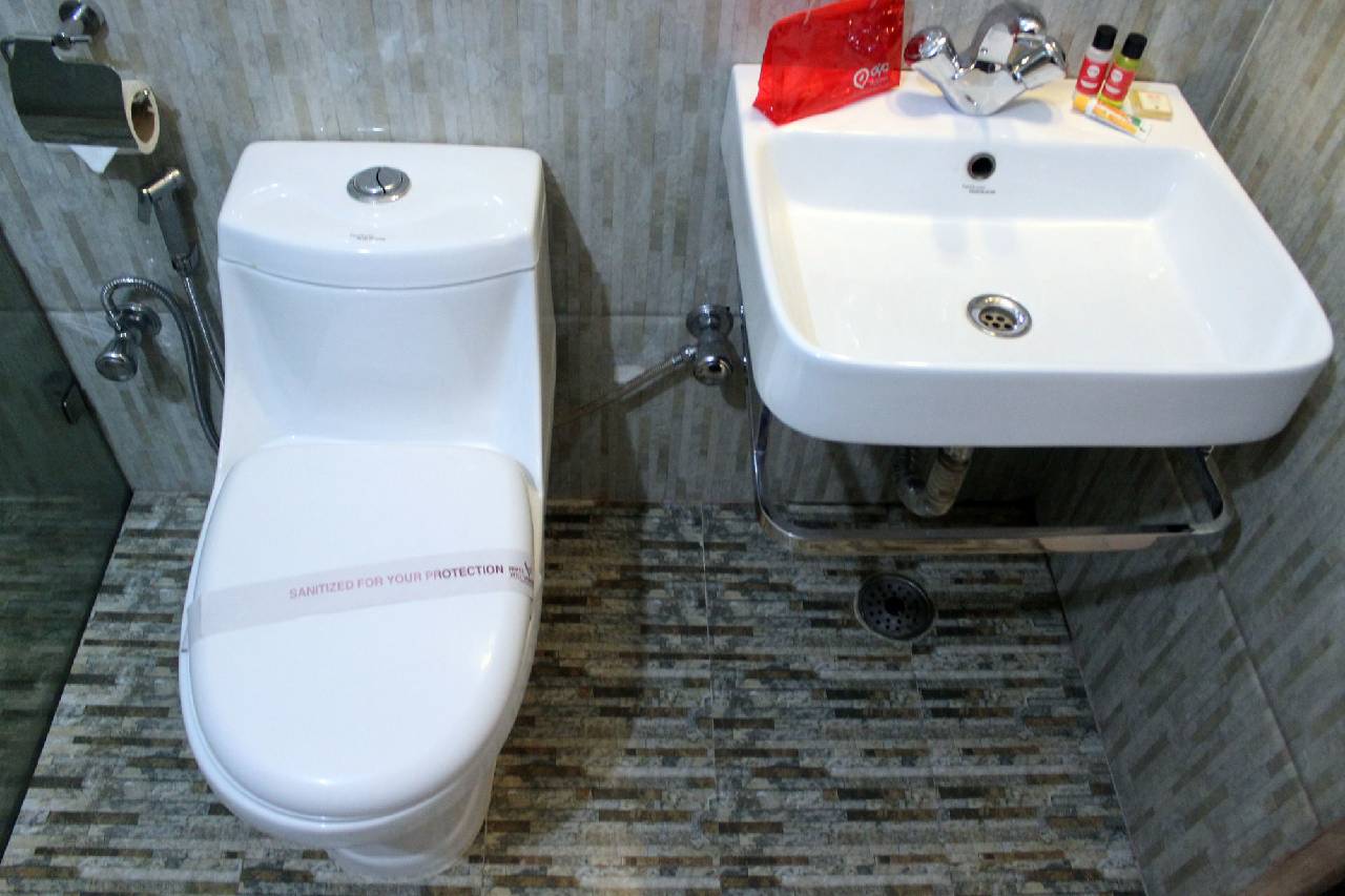 Oyo Premium Mukti Dham Rishikesh 