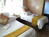 Woodlands Lodge & Tours 