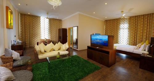 The Panoramic Getaway Hotel 