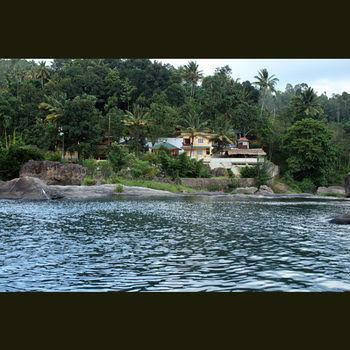 Aruvi Resort Munnar 