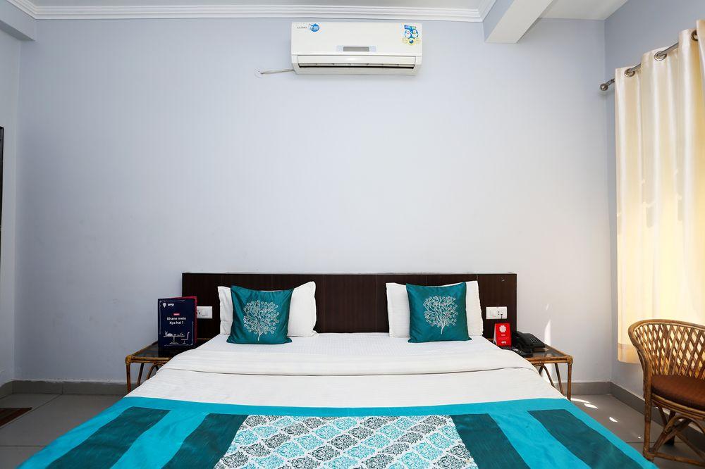 Oyo 8988 Radha Krishna Guest House 