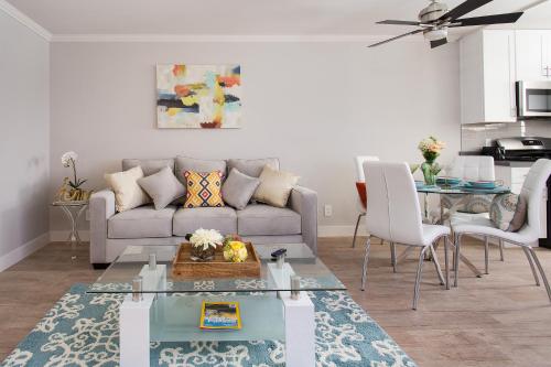 Amazing Hollywood Suite 