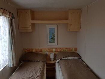 Homely Holidays Guestroom