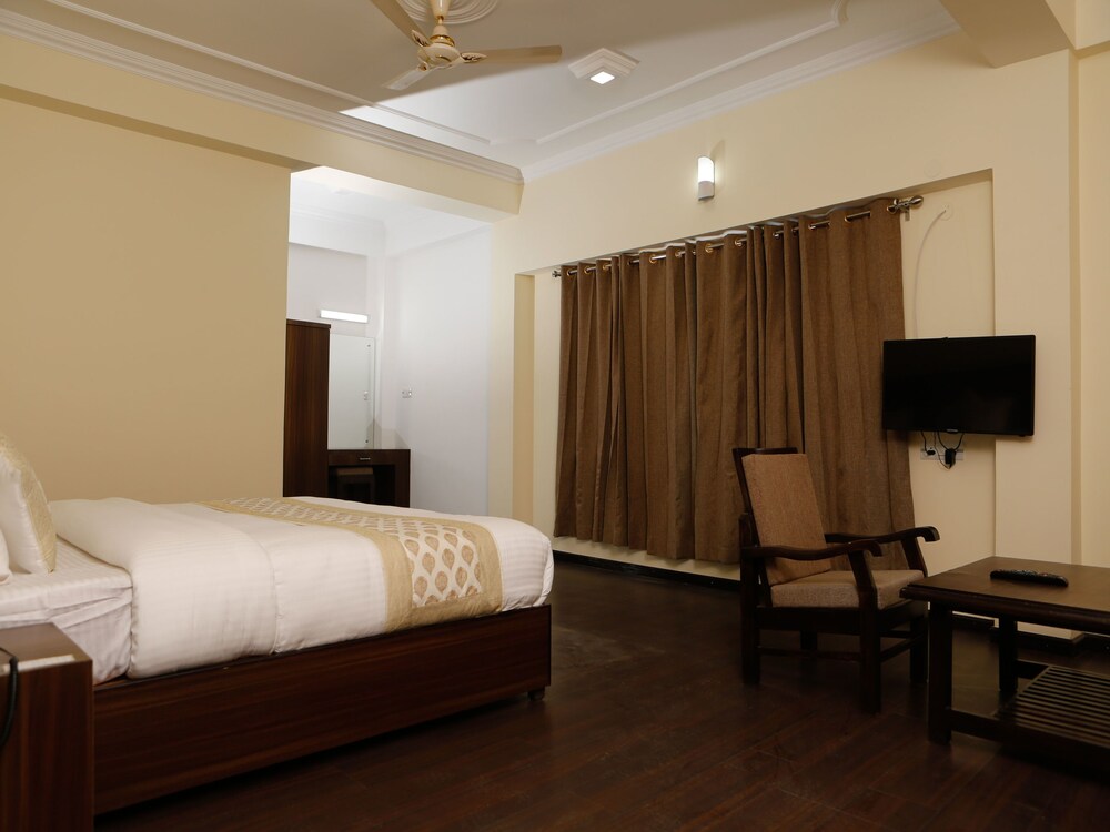 Oyo 11490 Hotel Royal Hill In-Room Amenity