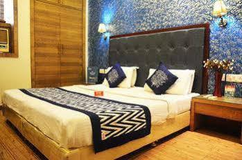 Oyo Rooms Noida Sector 52 Block A 