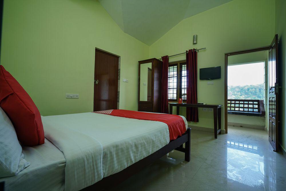 Oyo 11493 Hotel Misty Valley 